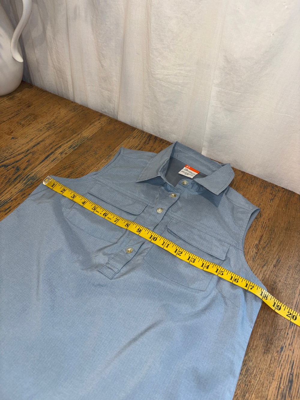 The American Outdoorsman – Women’s Sleeveless Outdoor Shirt – Blue – Size S/P - Picture 8 of 9